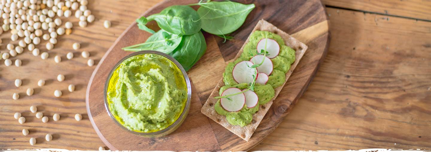 Ärtcreme med färsk spenat och dill