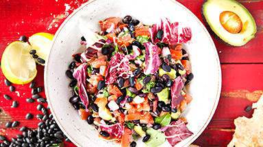 Black bean salsa med avokado och koriander